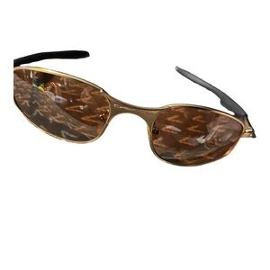 Oakley A wire 2.0 brush gold tone. Brown iridium polarized lens vintage classic